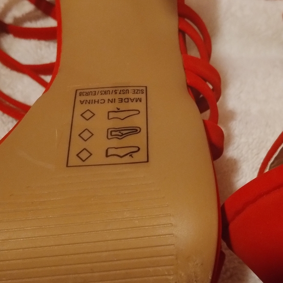 Qupid Strappy Red stilettos - Picture 5 of 8